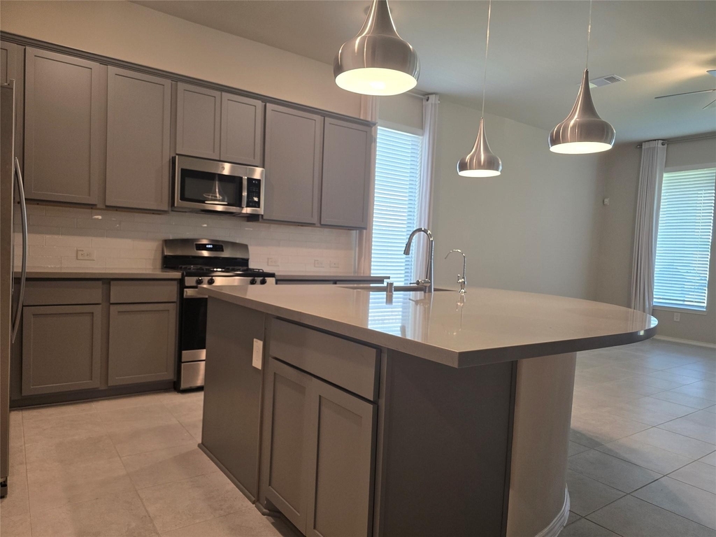 8711 Fox Trail Drive - Photo 7