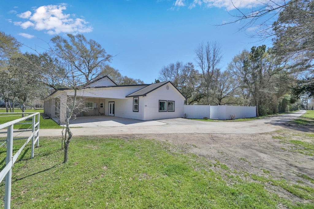 10420 Hufsmith Road - Photo 16