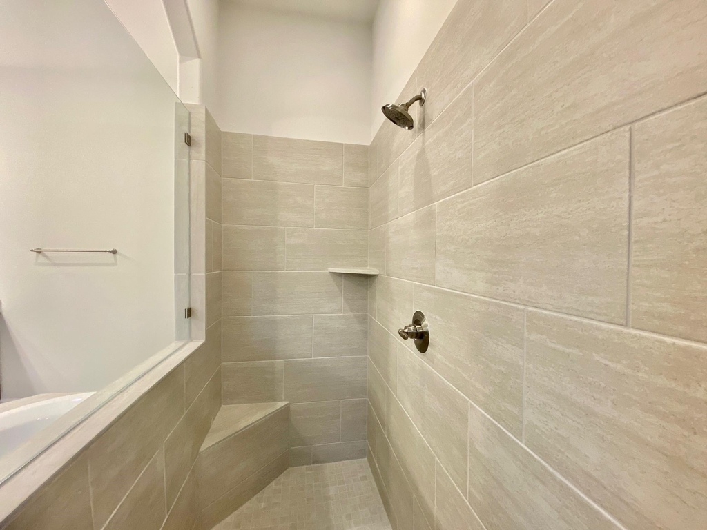 9411 Trestle Creek Court - Photo 16