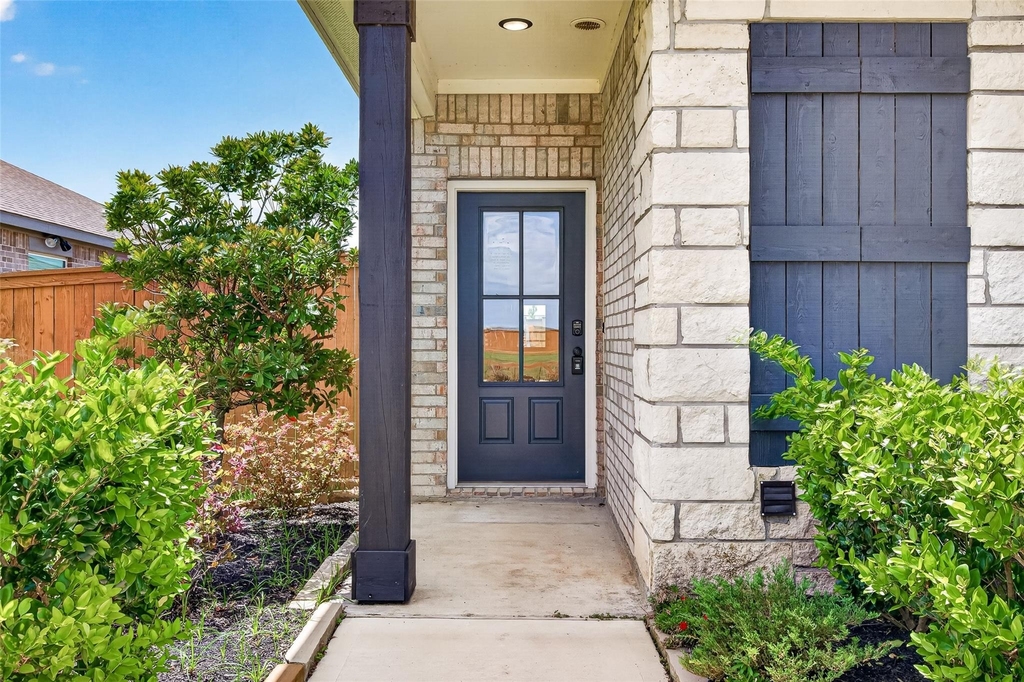 10726 Sky Creek Lane - Photo 5