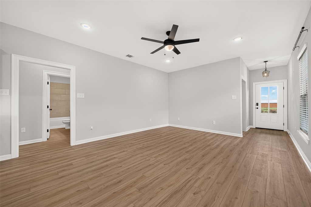 10726 Sky Creek Lane - Photo 11