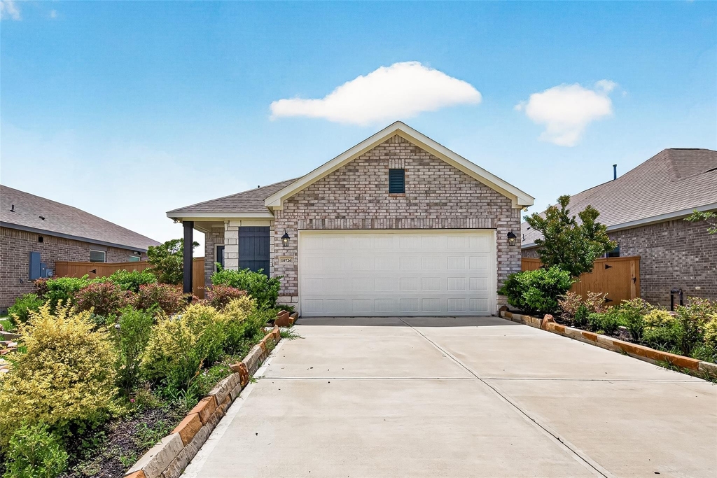 10726 Sky Creek Lane - Photo 2