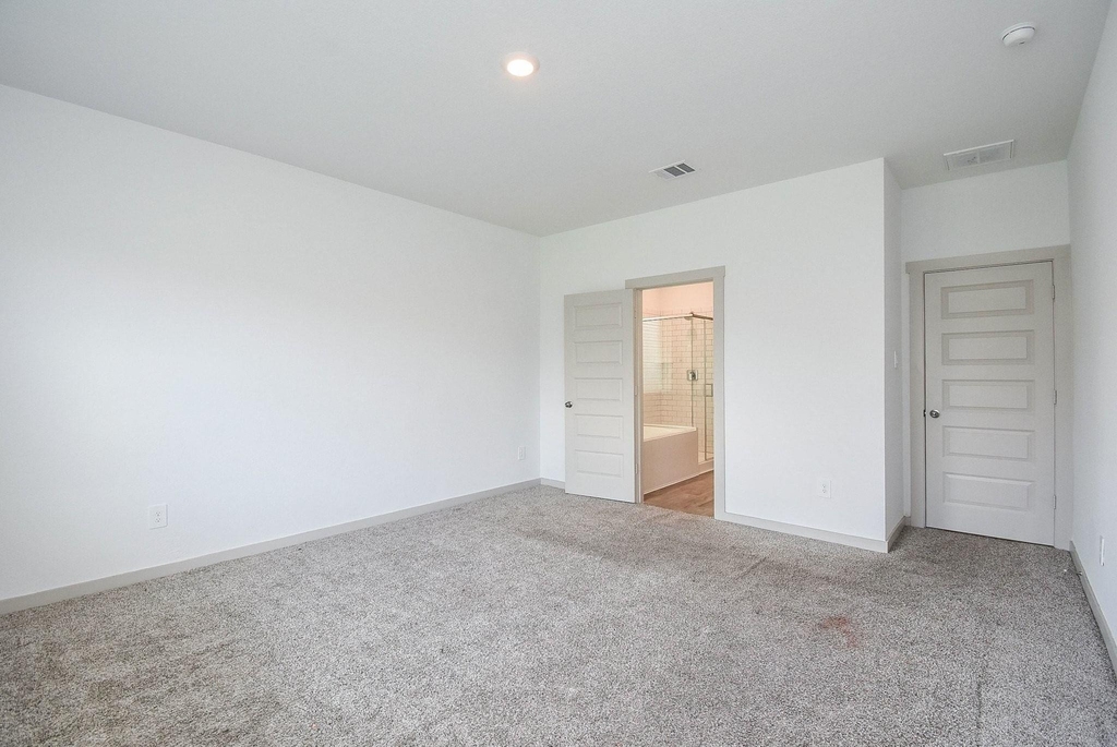8030 Milam Lane - Photo 9