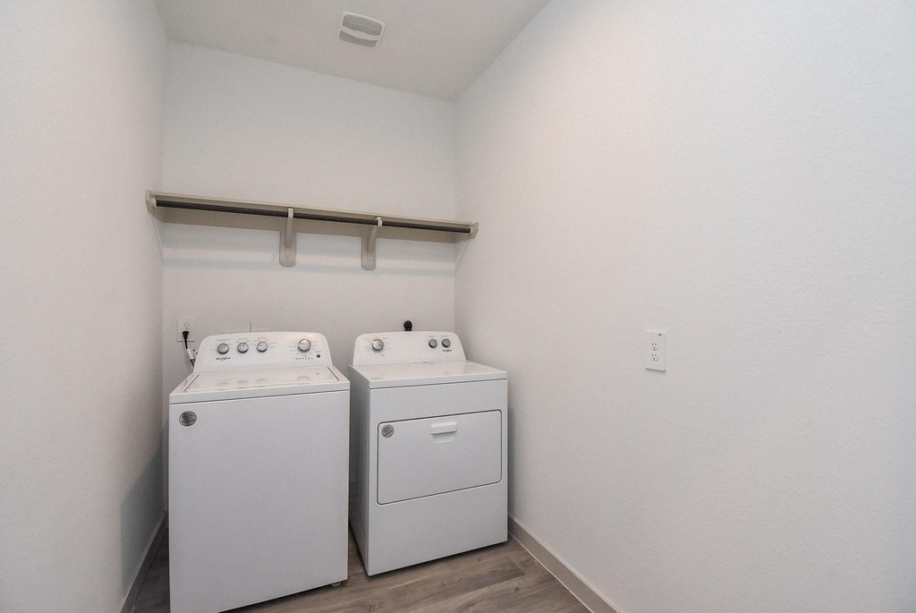 8030 Milam Lane - Photo 17