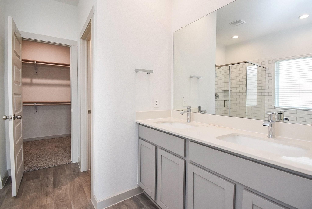 8030 Milam Lane - Photo 7