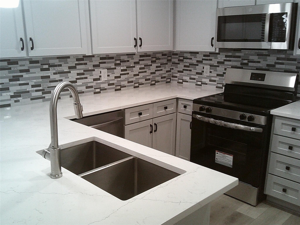 13427 Garden Grove - Photo 20