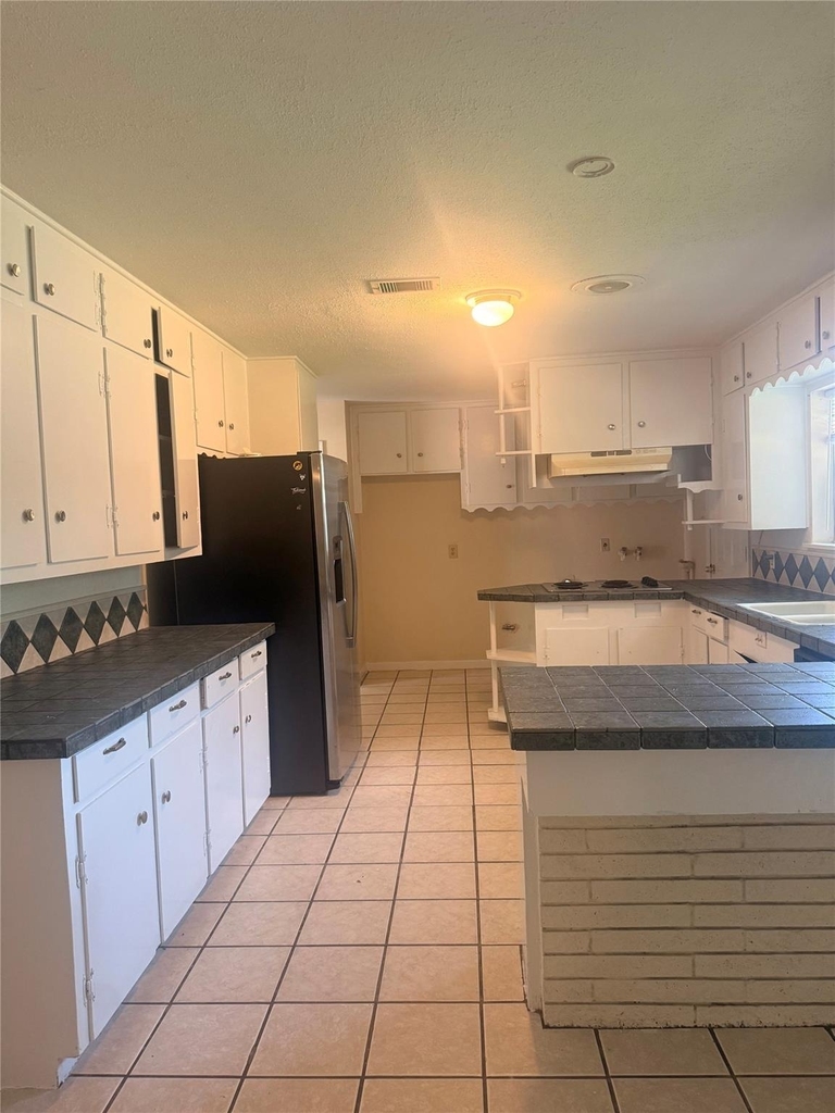 7623 Wilmerdean Street - Photo 14