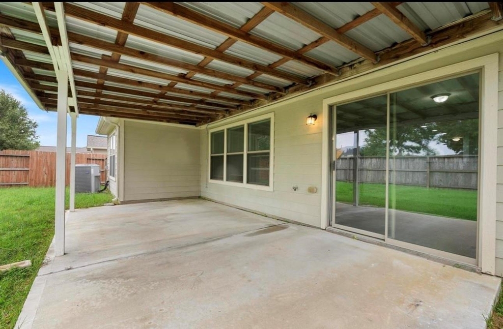 16119 Peach Bluff Lane - Photo 21