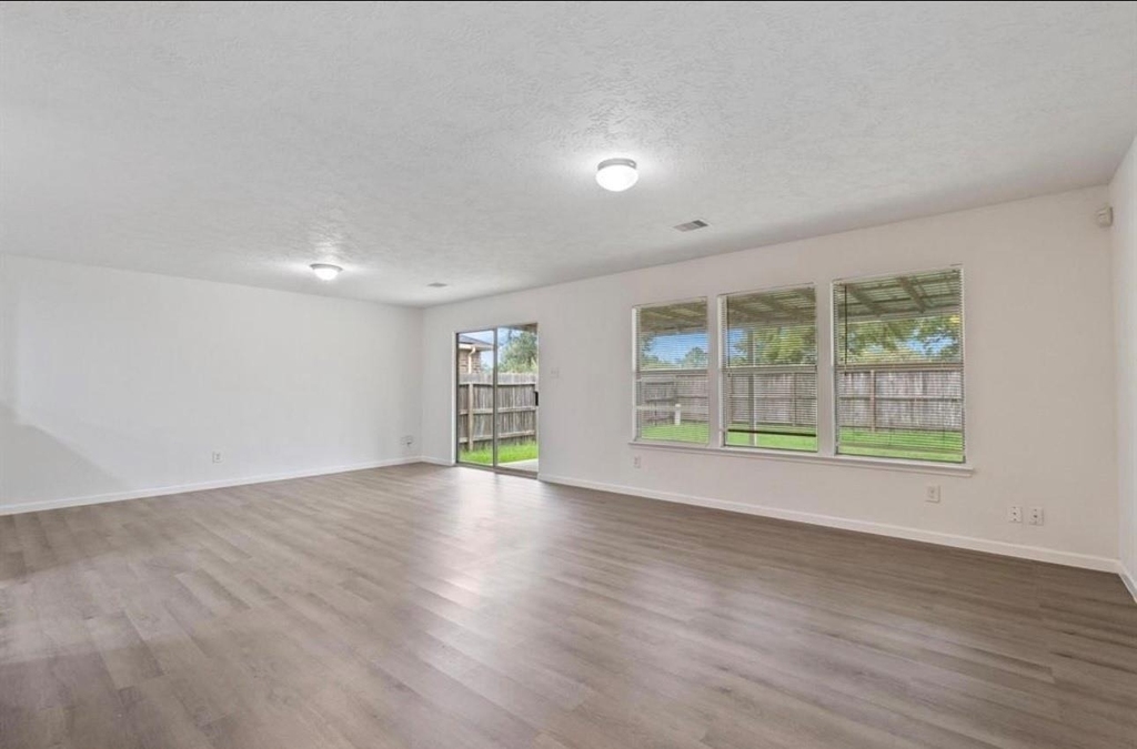 16119 Peach Bluff Lane - Photo 7
