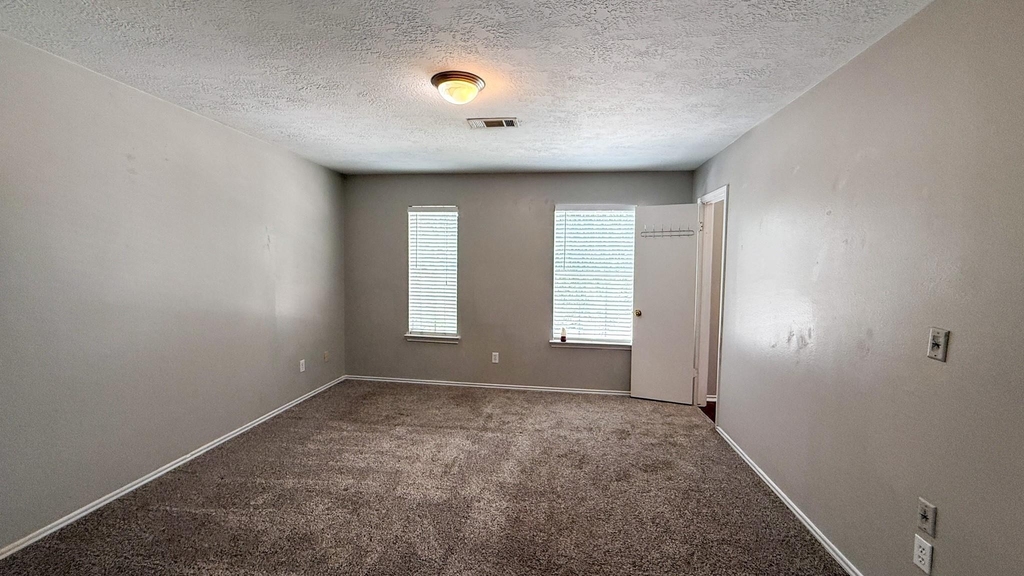 503 Willow West Drive - Photo 9