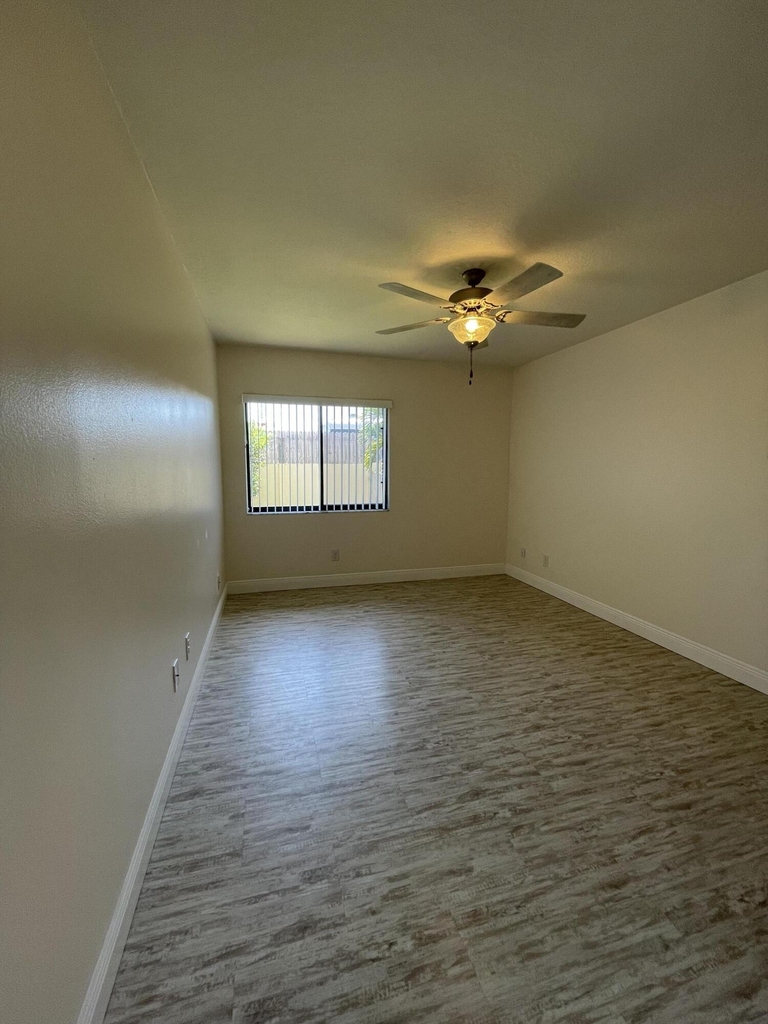 613 Manatee Drive - Photo 25