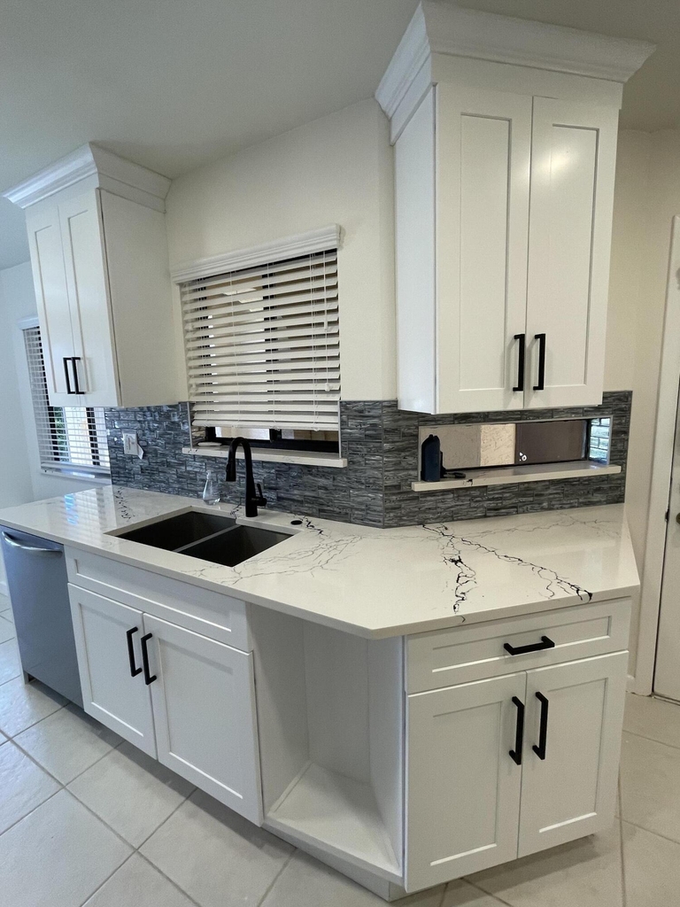 613 Manatee Drive - Photo 10