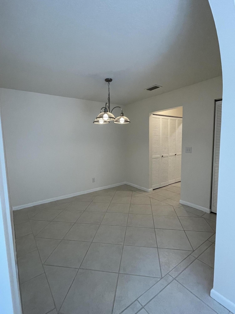 613 Manatee Drive - Photo 6