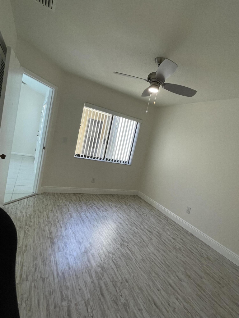 613 Manatee Drive - Photo 23
