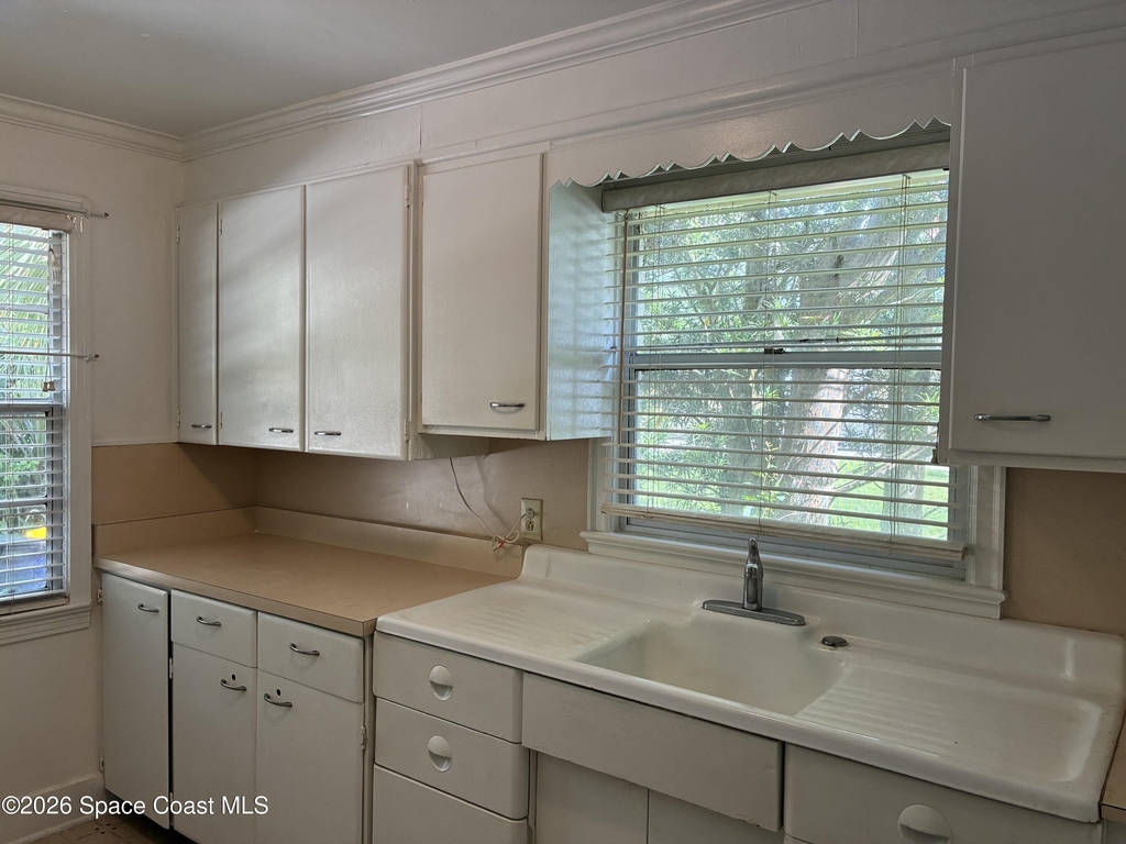 803 Rockledge Drive - Photo 10