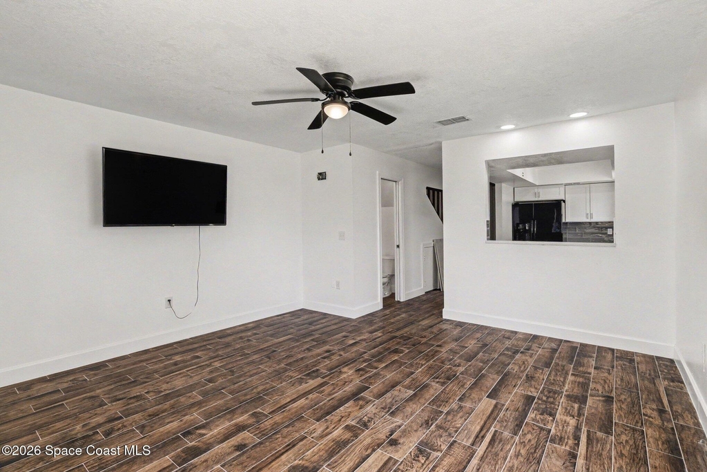 2177 Stewart Road - Photo 2