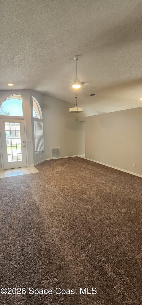 8043 Bracken Lane - Photo 4