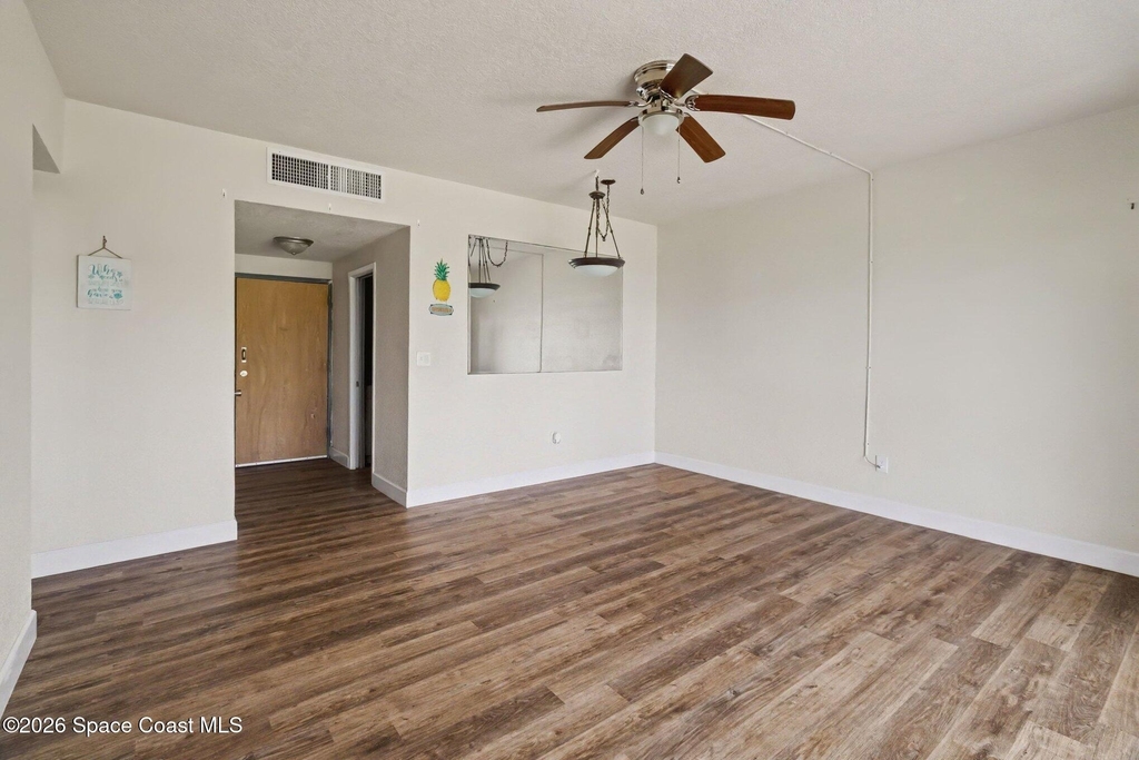 55 Sea Park Boulevard - Photo 1