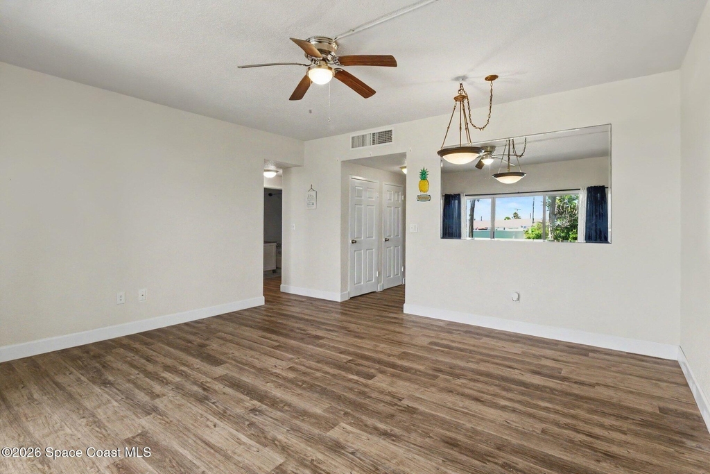 55 Sea Park Boulevard - Photo 4