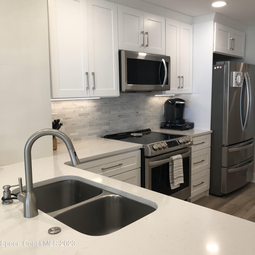 650 N Atlantic Avenue - Photo 18