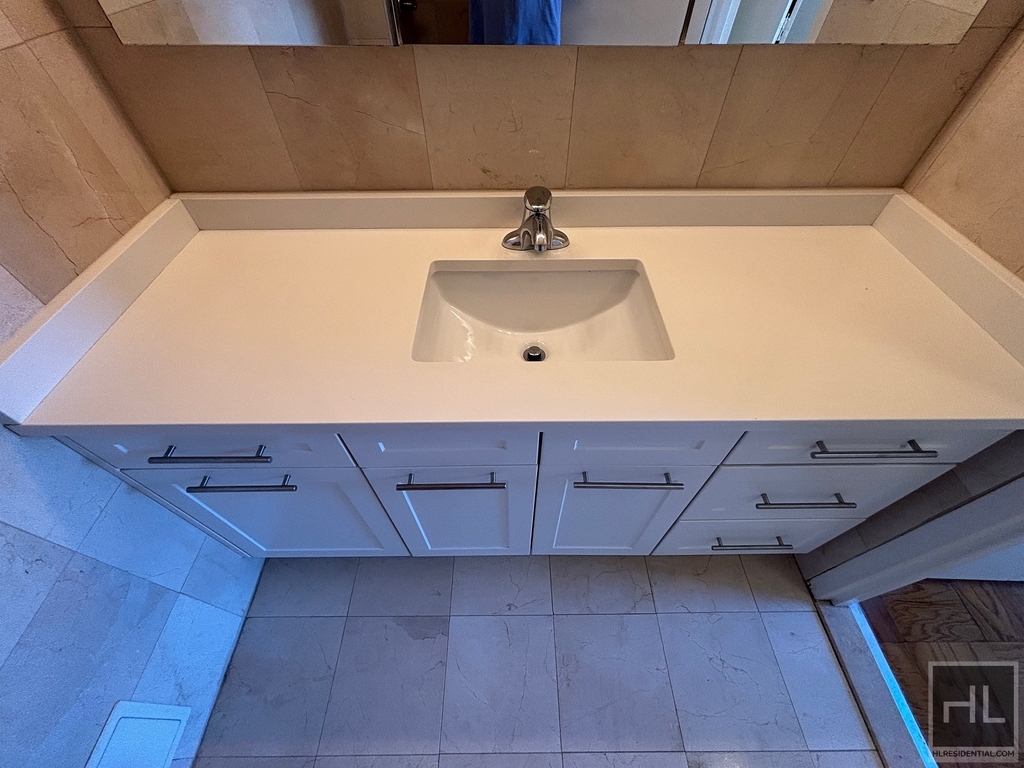 West 87th Street - Photo 3
