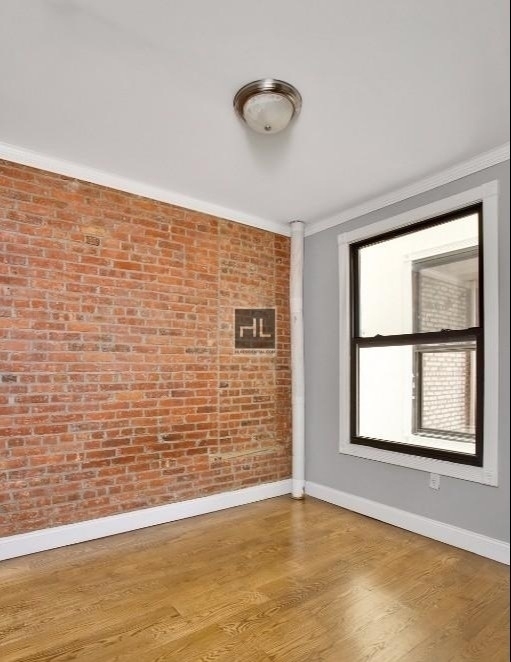 West 52nd Street - Photo 3