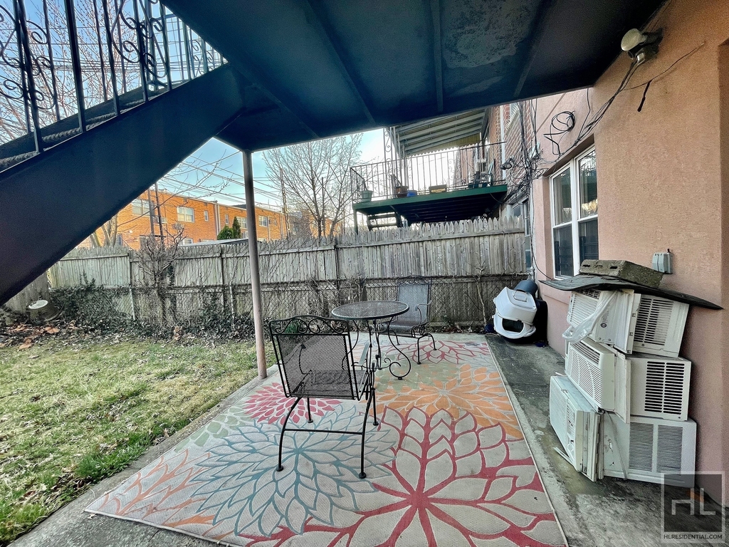 Eliot Avenue - Photo 9