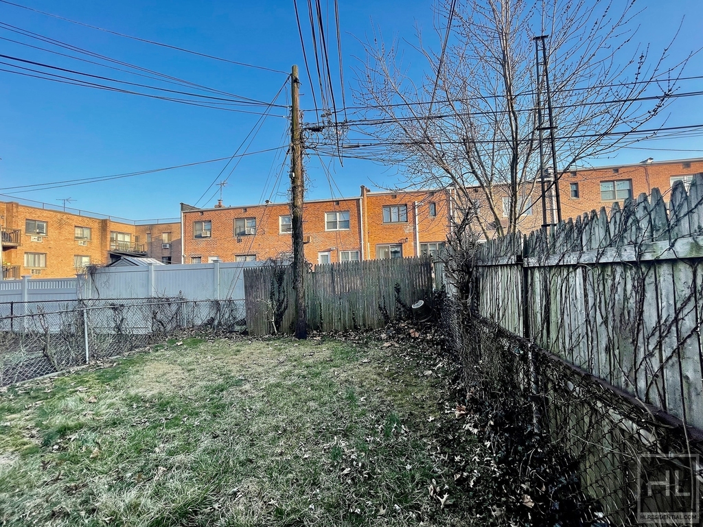 Eliot Avenue - Photo 11