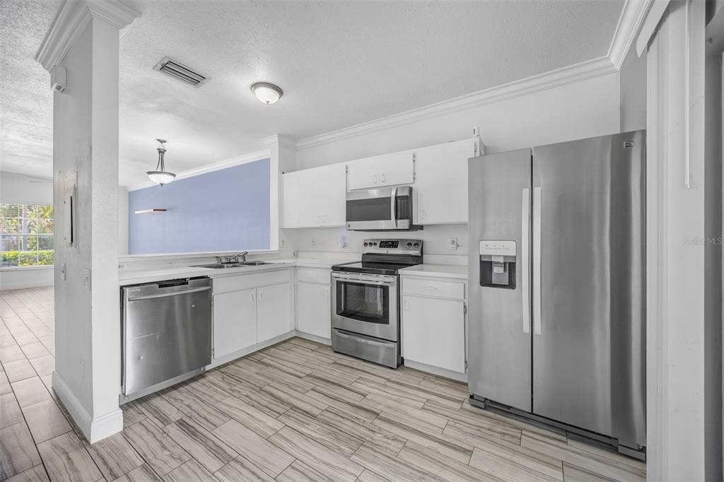 6127 Bayside Key Drive - Photo 14