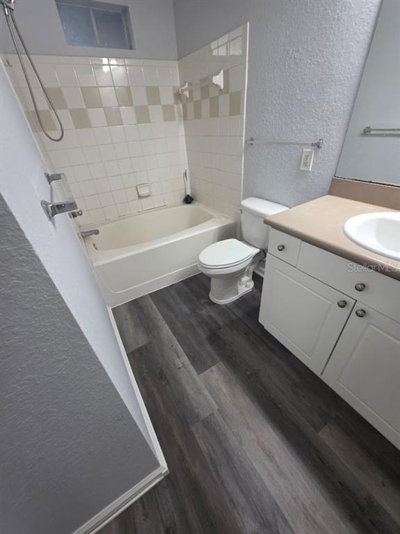 9401 Crescent Loop Circle - Photo 8