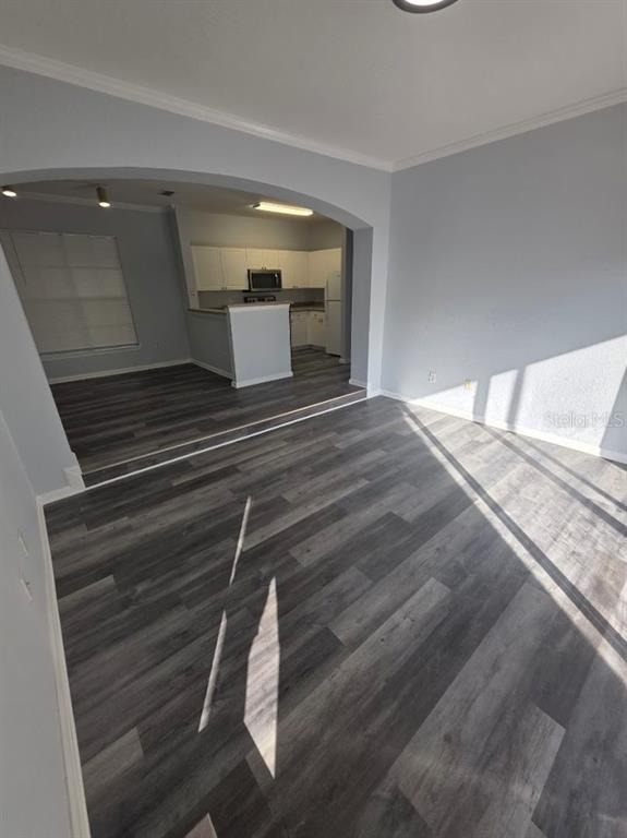 9401 Crescent Loop Circle - Photo 1