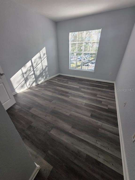 9401 Crescent Loop Circle - Photo 3