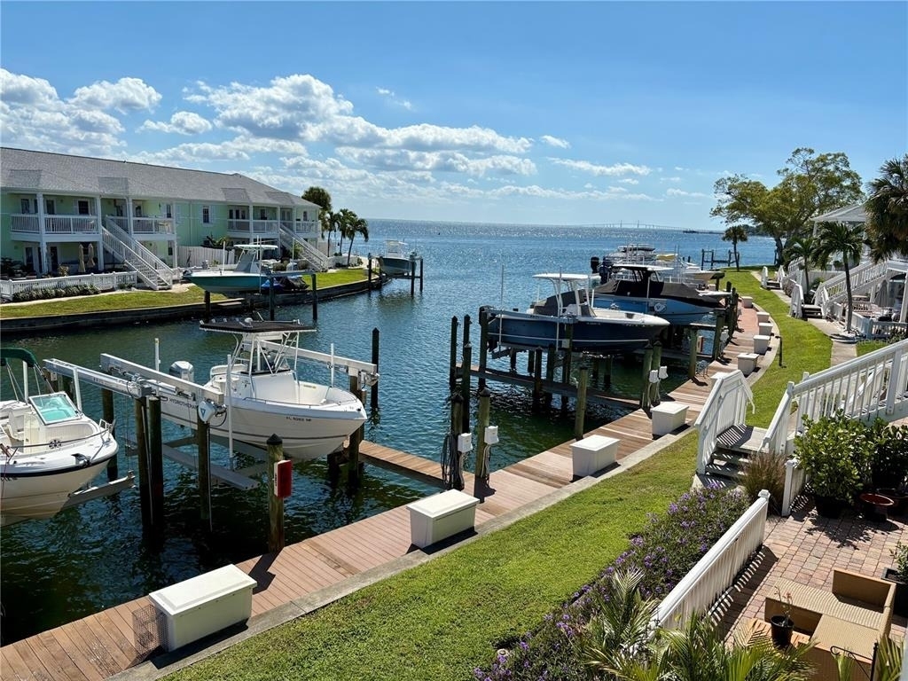 5184 Beach Drive Se - Photo 2