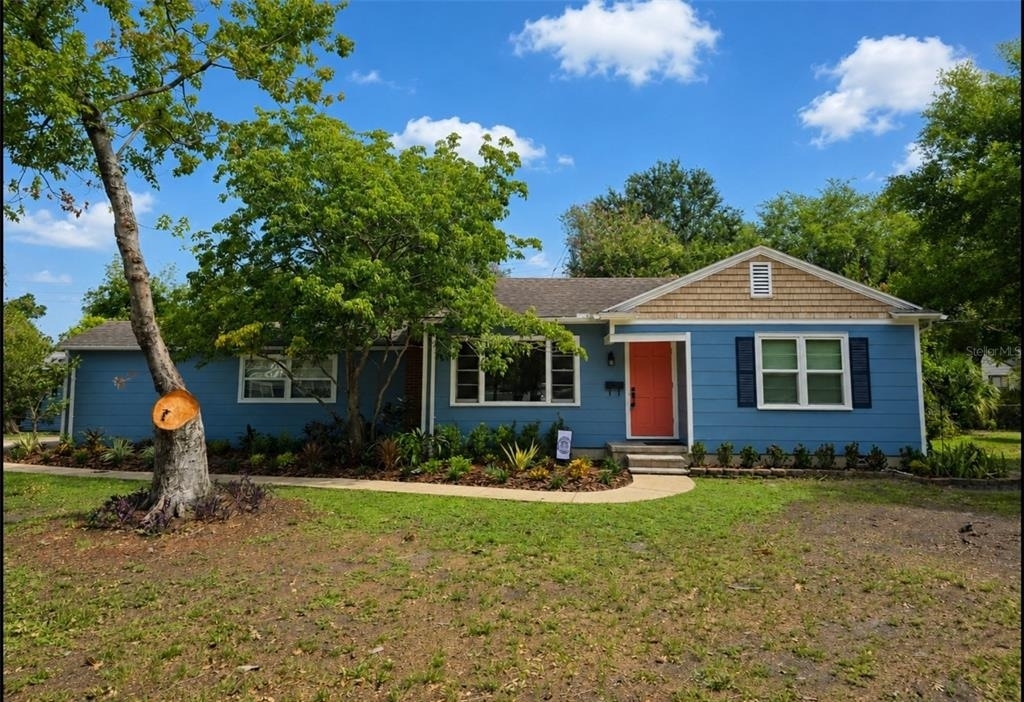 1001 W Beacon Avenue - Photo 0