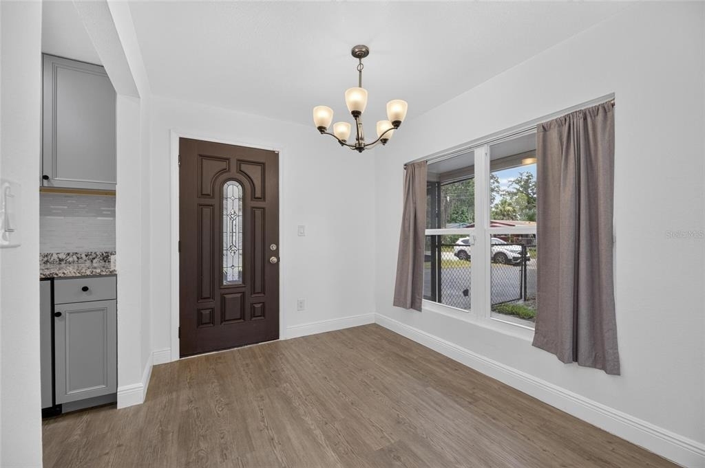 10004 N 25th Street - Photo 8