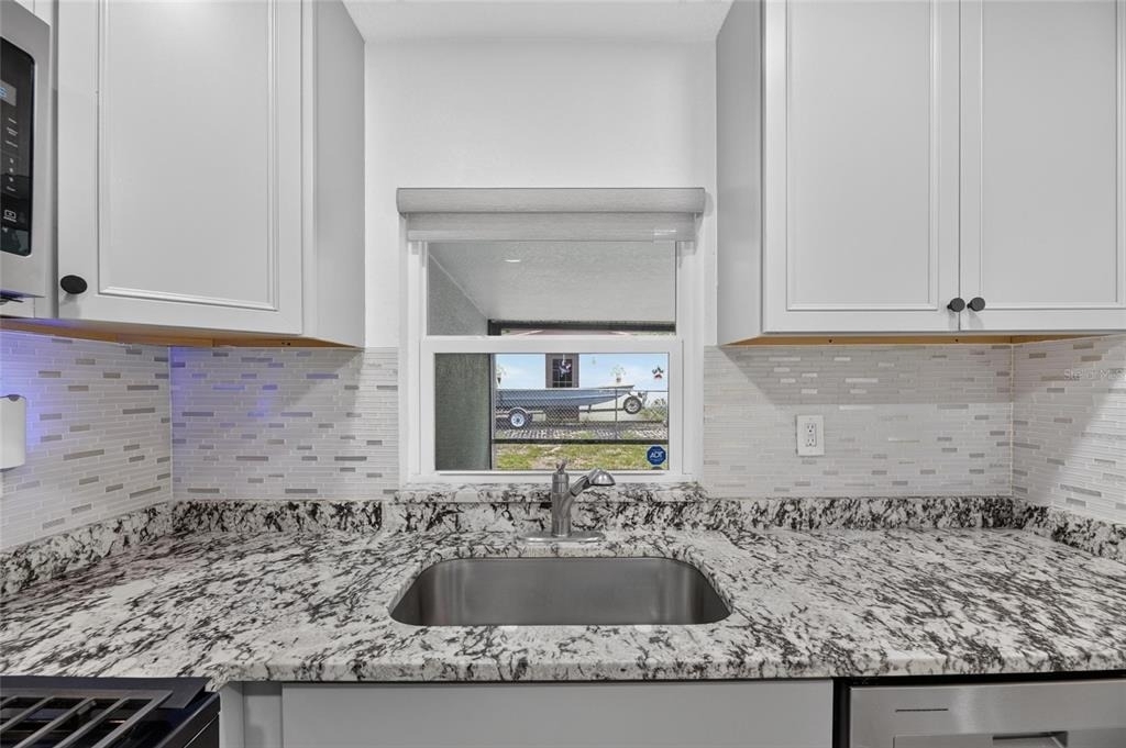 10004 N 25th Street - Photo 12