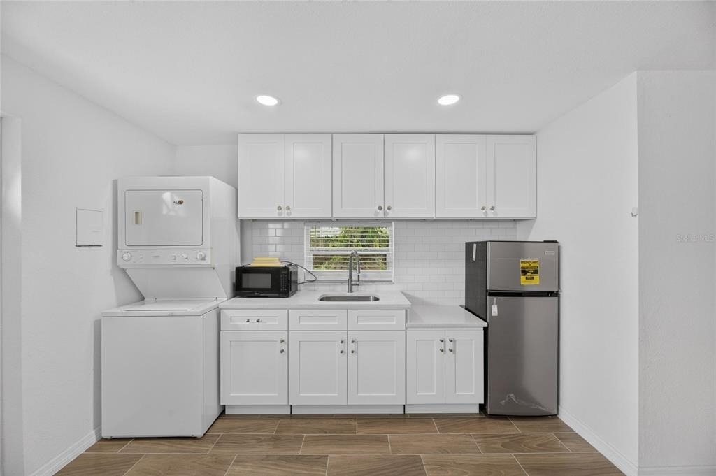 1005 E Flora Street - Photo 51