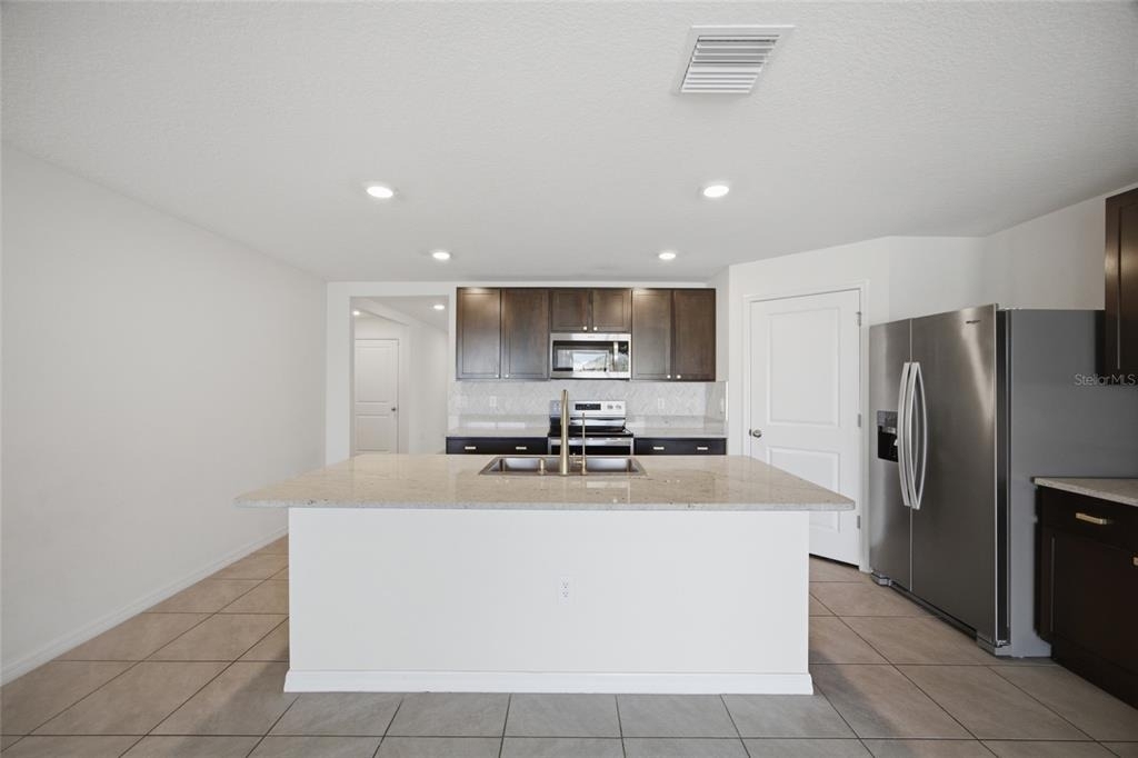 2812 Gumbo Limbo Drive - Photo 2