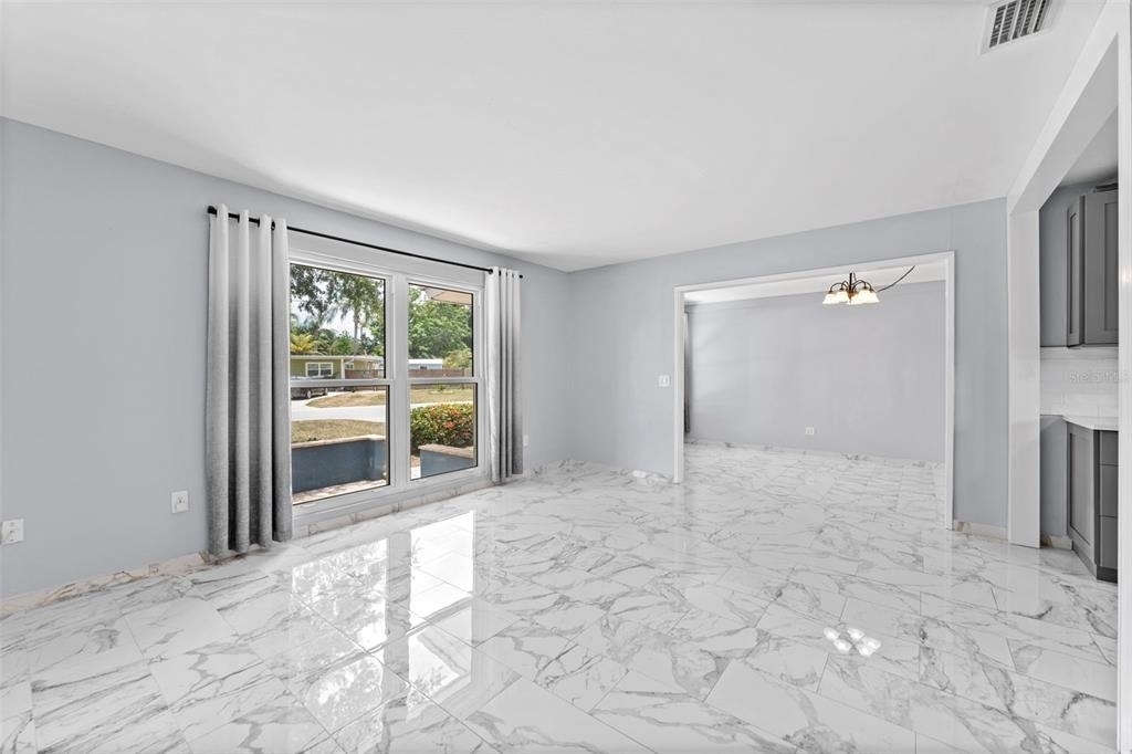 3230 51st Street N - Photo 4