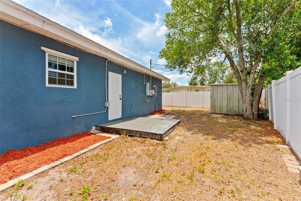 3230 51st Street N - Photo 22