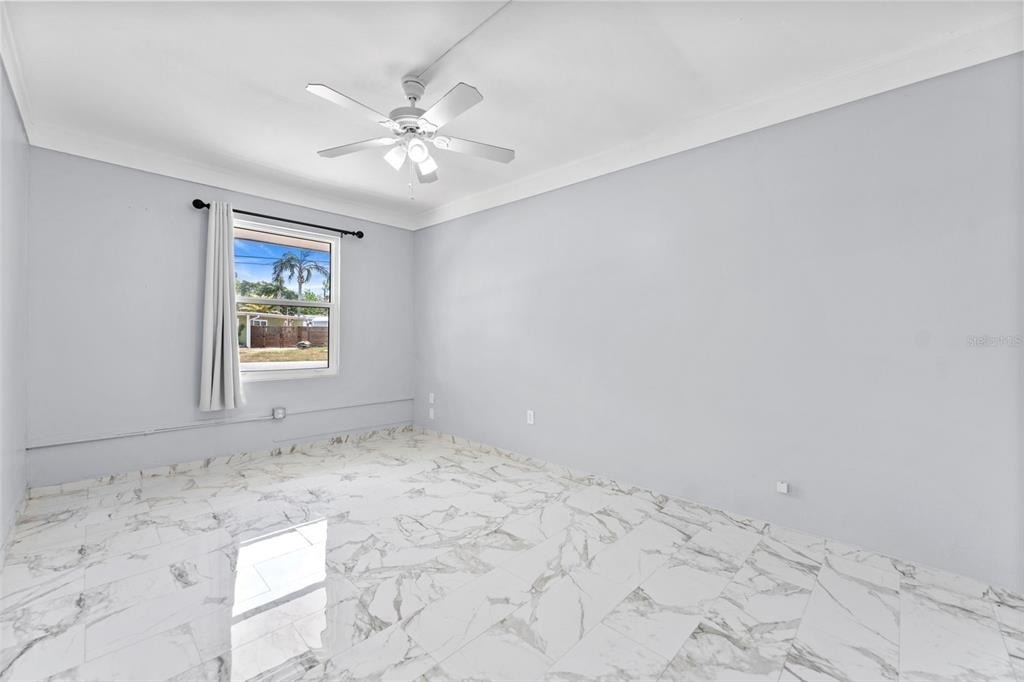 3230 51st Street N - Photo 9