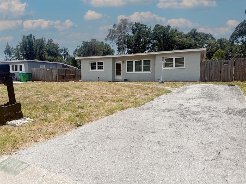 8916 Narcissus Avenue - Photo 0