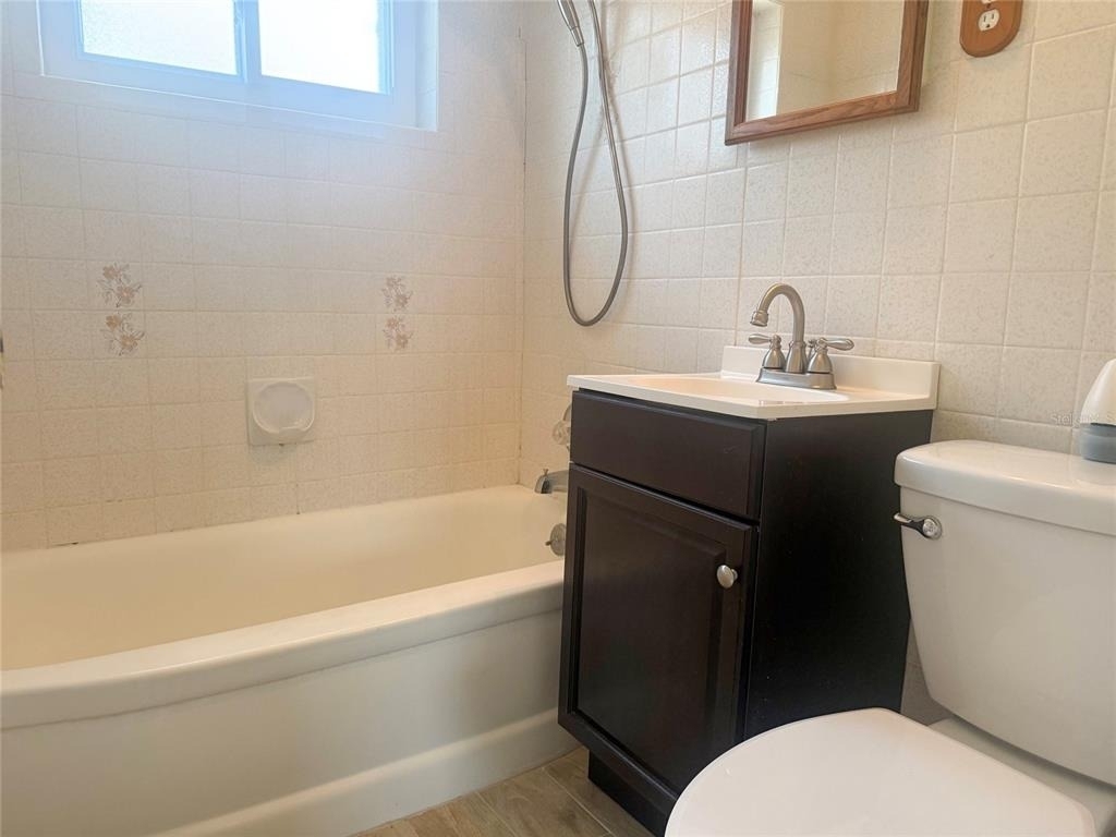 8916 Narcissus Avenue - Photo 10