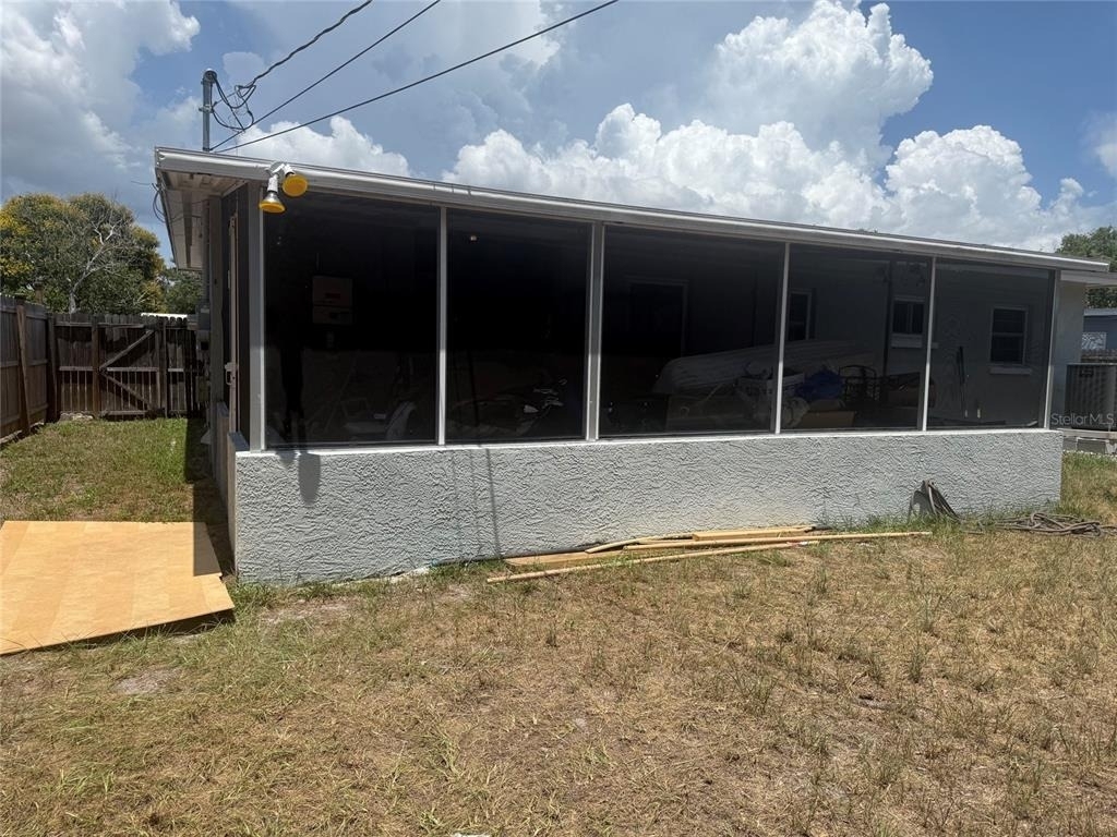 8916 Narcissus Avenue - Photo 12