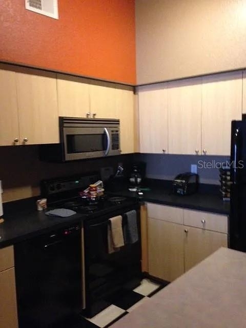 520 S Armenia Avenue - Photo 3