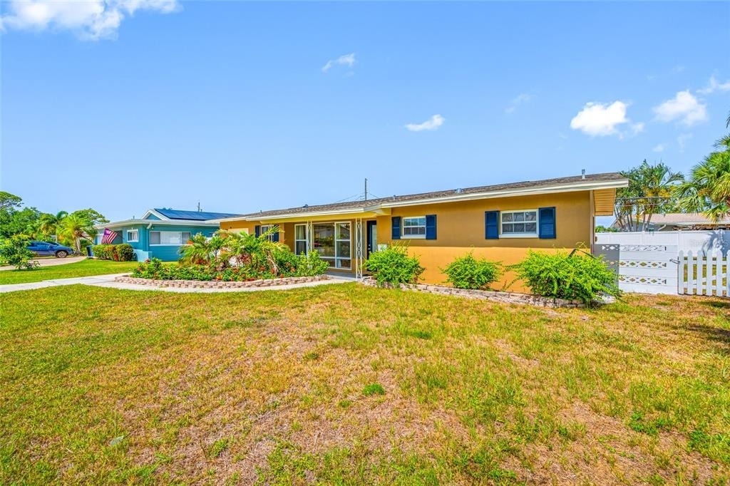5056 42nd Street S - Photo 54