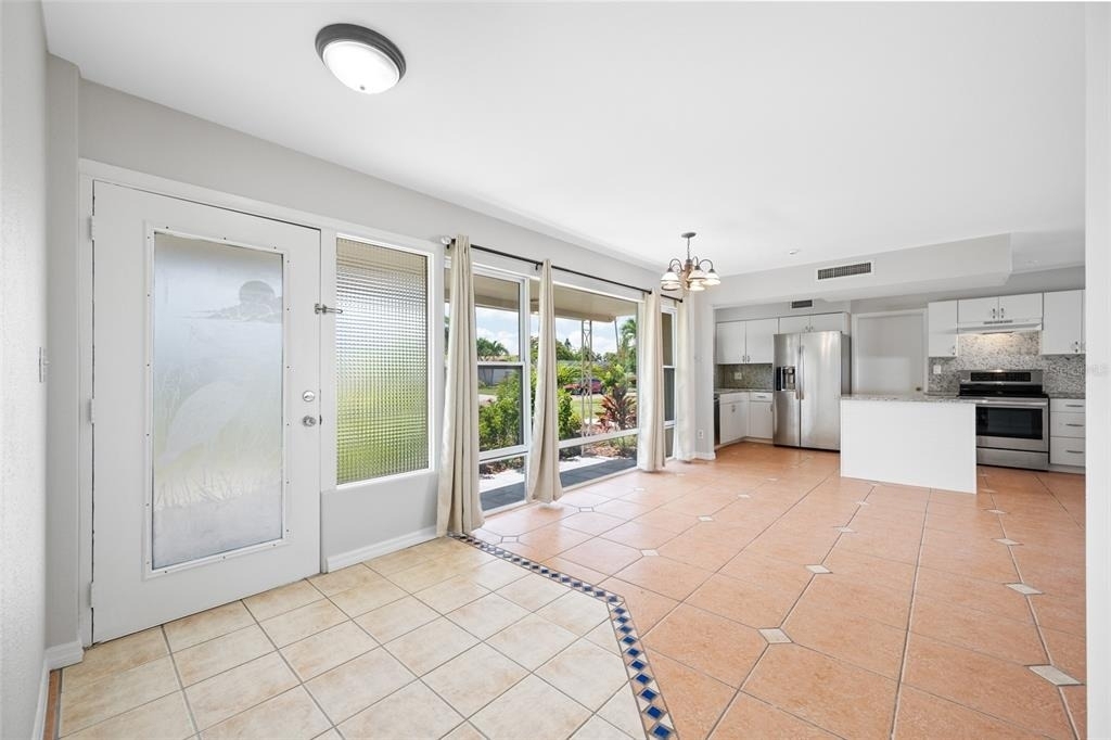 5056 42nd Street S - Photo 16