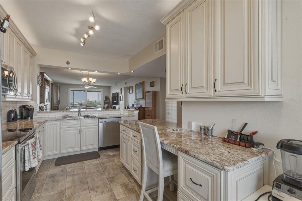 7872 Sailboat Key Boulevard S - Photo 8