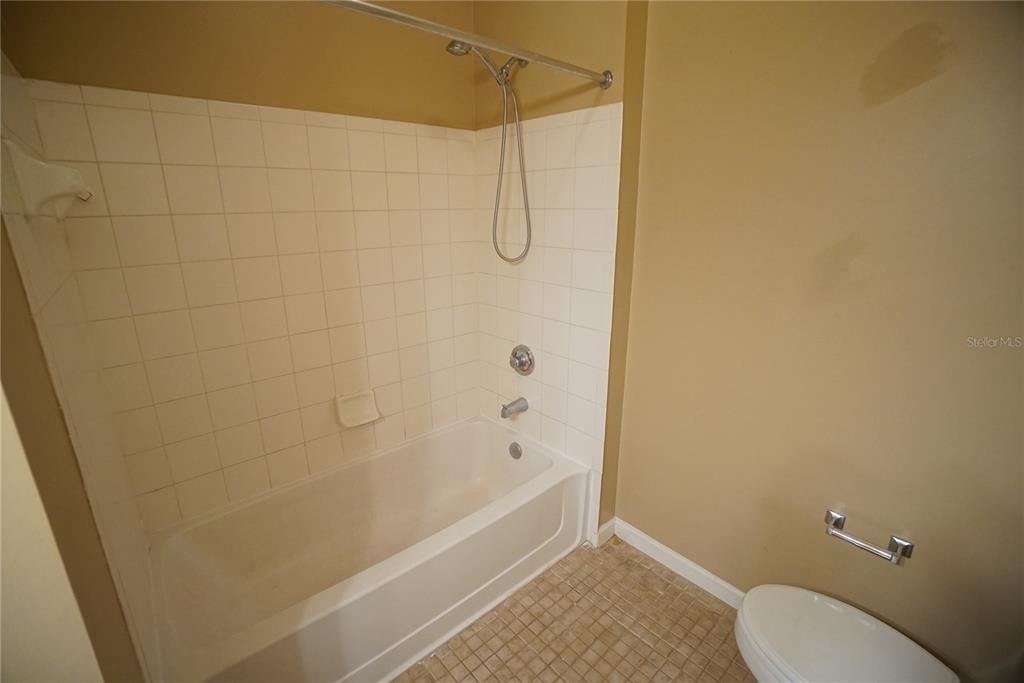 18004 Villa Creek Drive - Photo 10