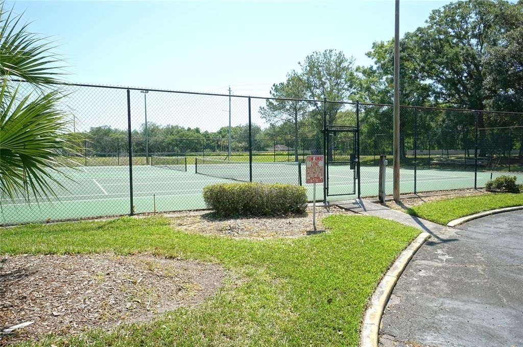 10122 Winsford Oak Boulevard - Photo 15